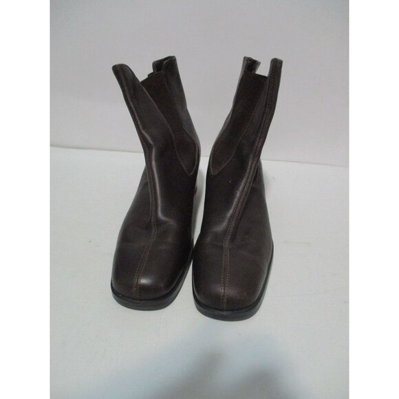 Salvatore Ferragamo Chocolate Brown Booties Pull On - Size 7.5B - Picture 3 of 9